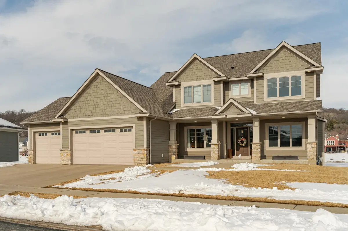 4082 Autumn Lake CT SW, Rochester, MN 55902