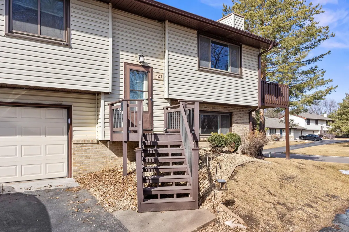 11521 88th AVE N, Maple Grove, MN 55369