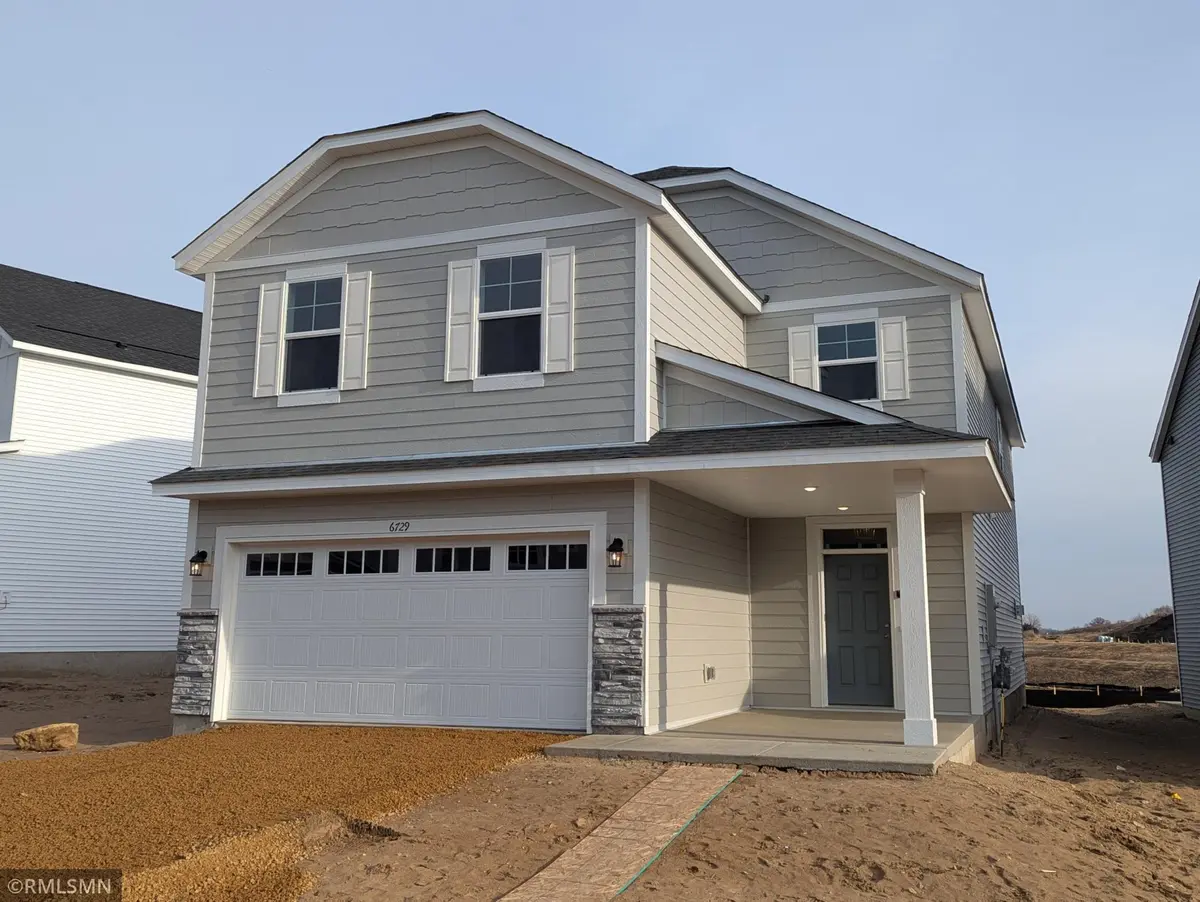 6729 104th ST, Cottage Grove, MN 55016