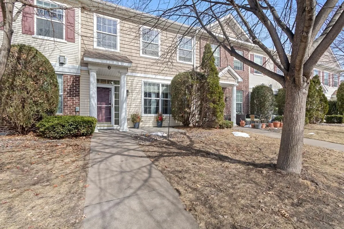 3021 Germain ST N #2, Maplewood, MN 55109