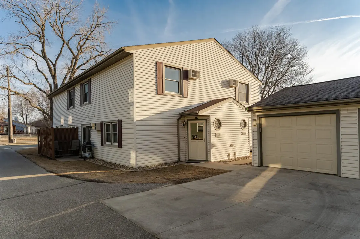1648 8 1/2 ST SE, Rochester, MN 55904