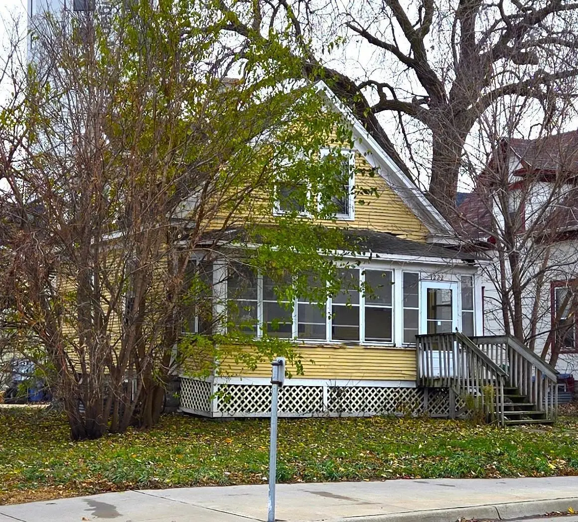 1222 Como AVE SE, Minneapolis, MN 55414