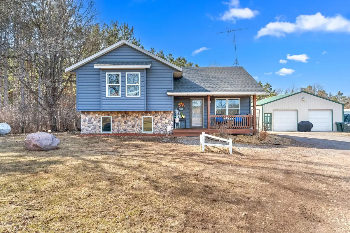 40074 Reed AVE, North Branch, MN 55056
