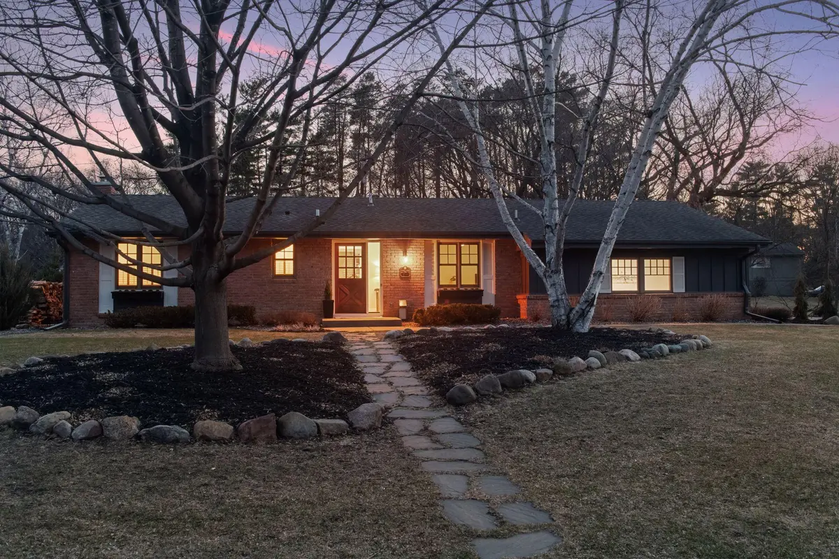 27475 Pine Bend, Excelsior, MN 55331