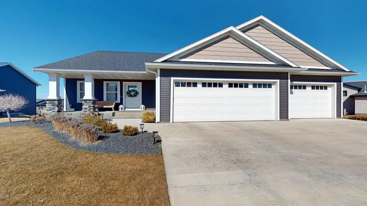 6341 Sunset Hill PL NW, Rochester, MN 55901