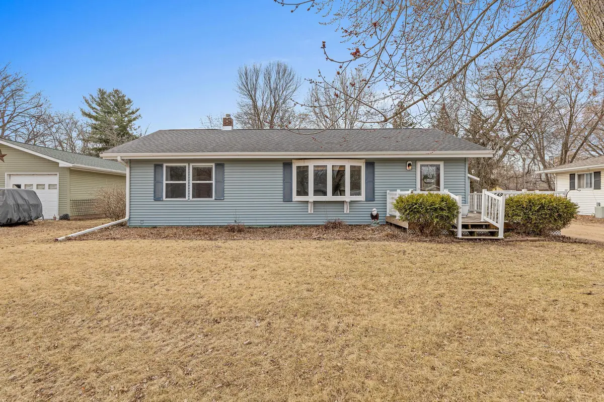 548 N 4th ST, New Richmond, WI 54017