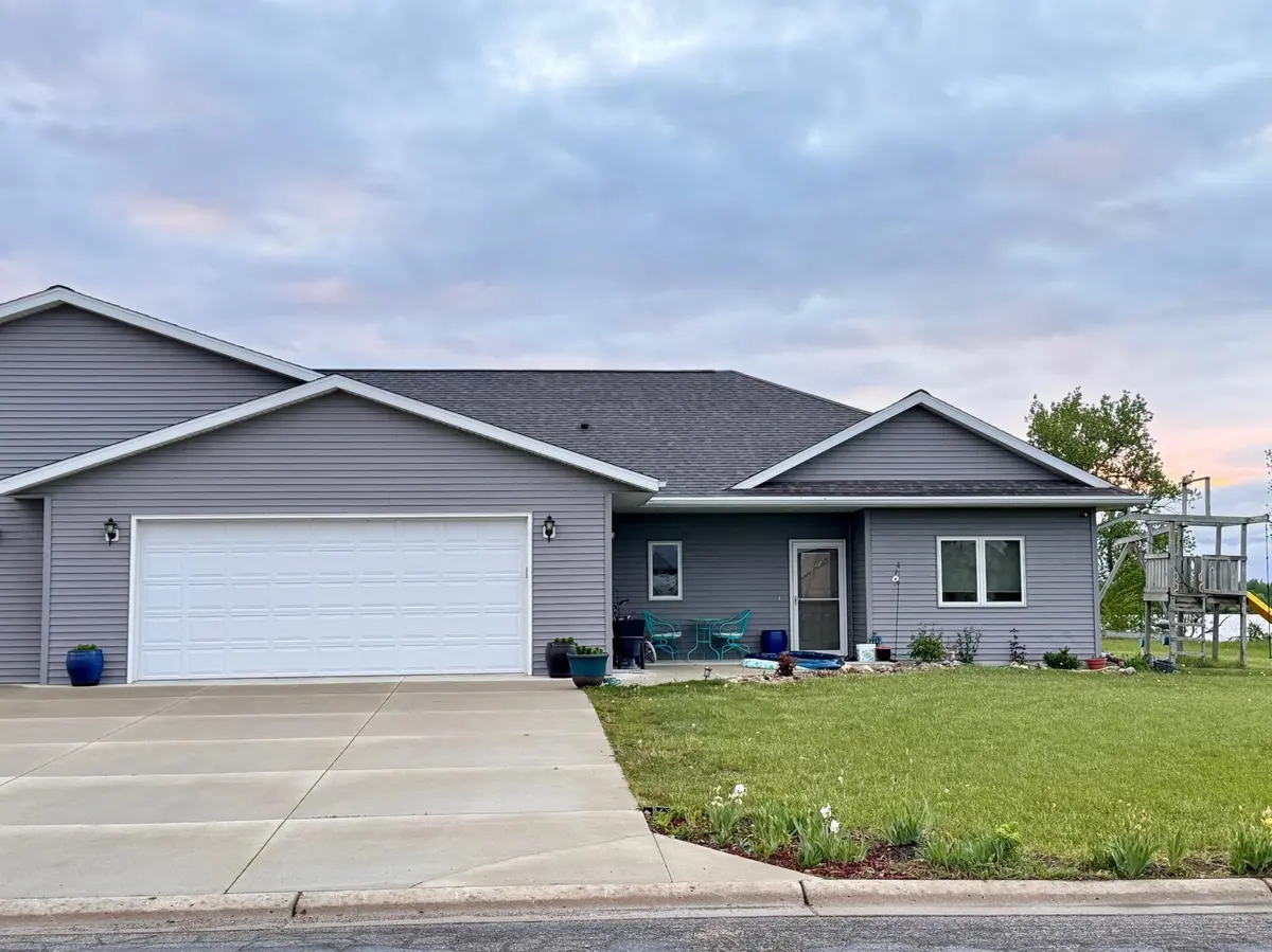 1021 Grandview DR, Balaton, MN 56115