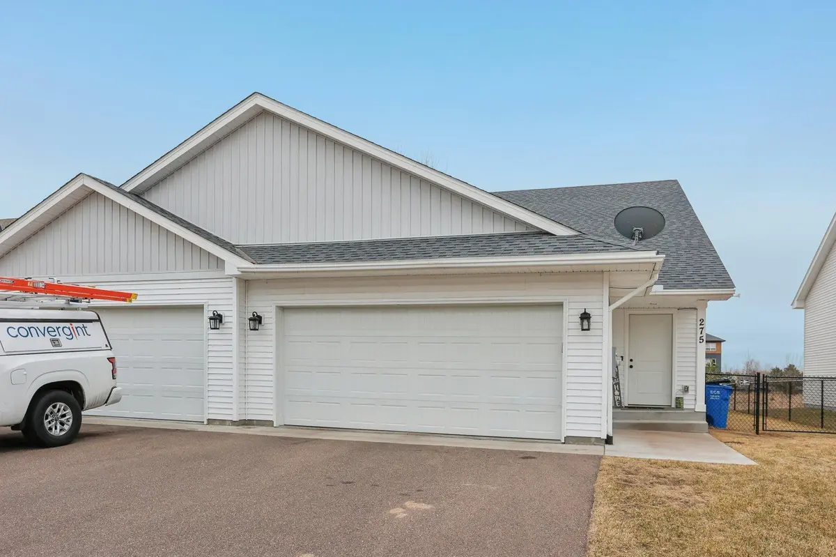 275 21st AVE SW, Cambridge, MN 55008