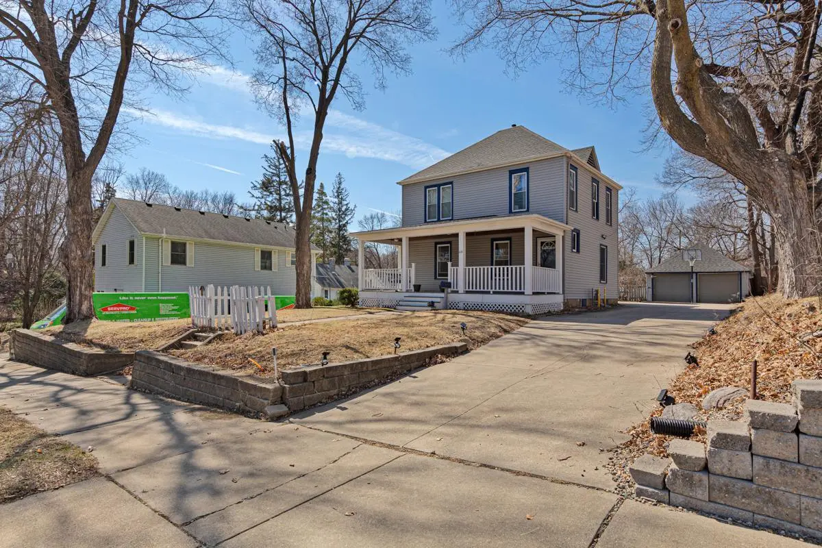 414 6th AVE NE, Faribault, MN 55021