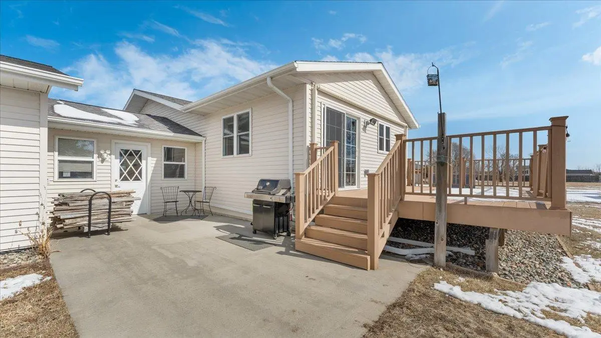 516 10th ST W, Park Rapids, MN 56470