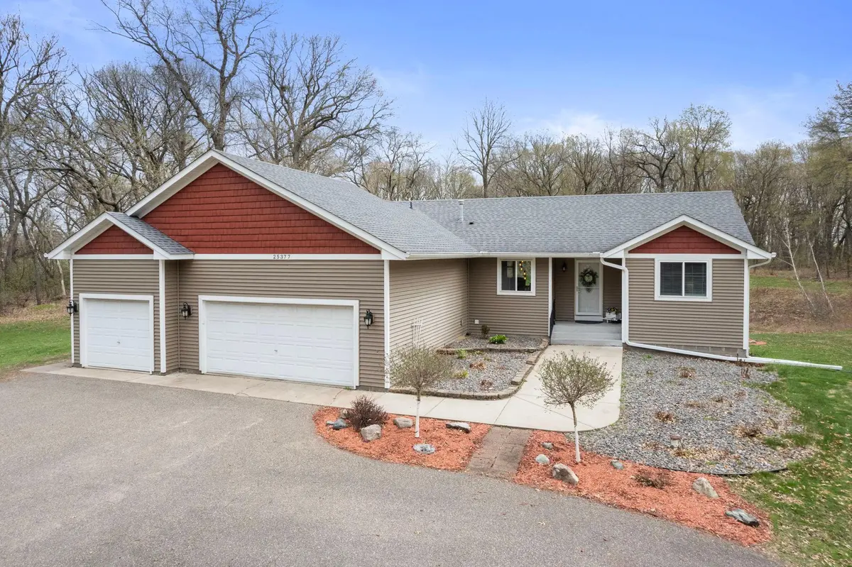 25377 Eureka AVE, Wyoming, MN 55092