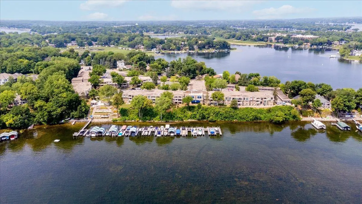 4397 Wilshire BLVD #107, Mound, MN 55364