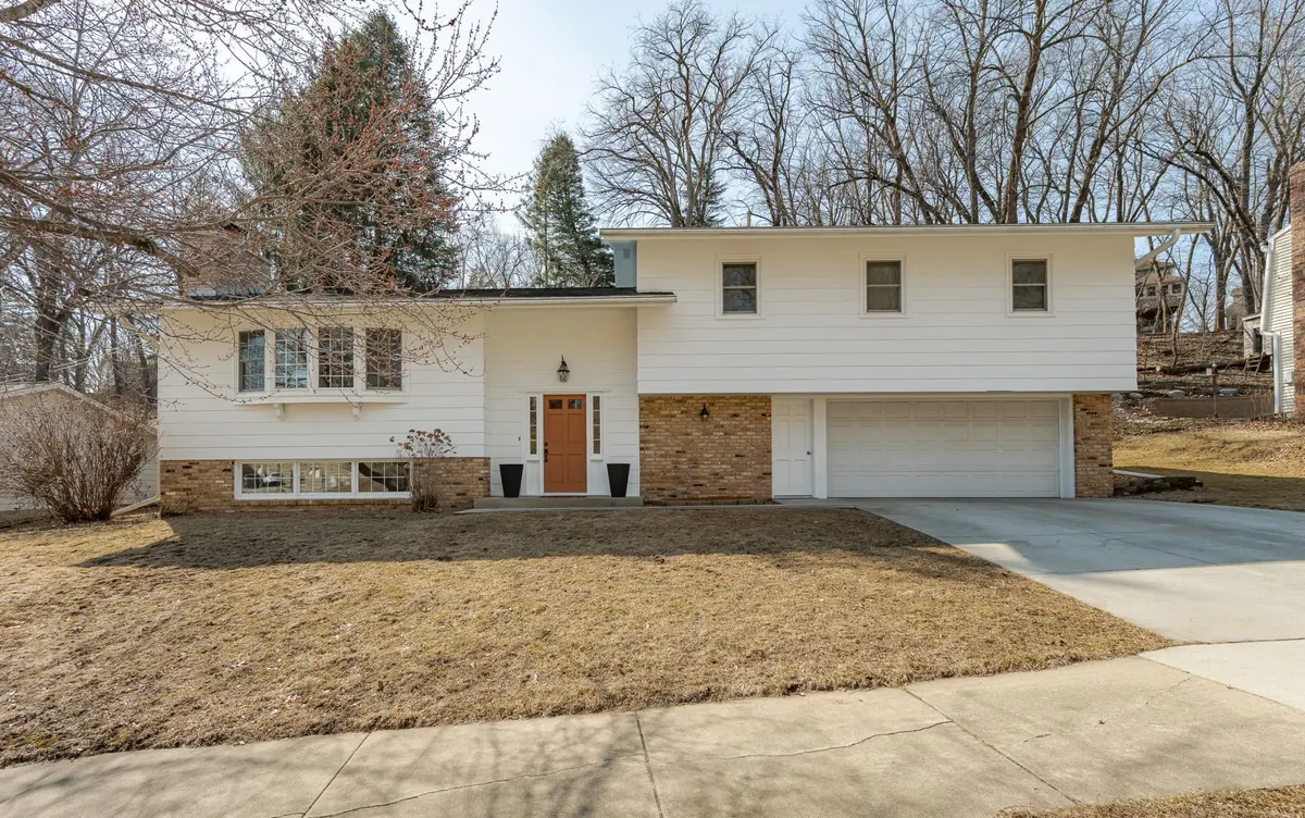 1734 Walden LN SW, Rochester, MN 55902