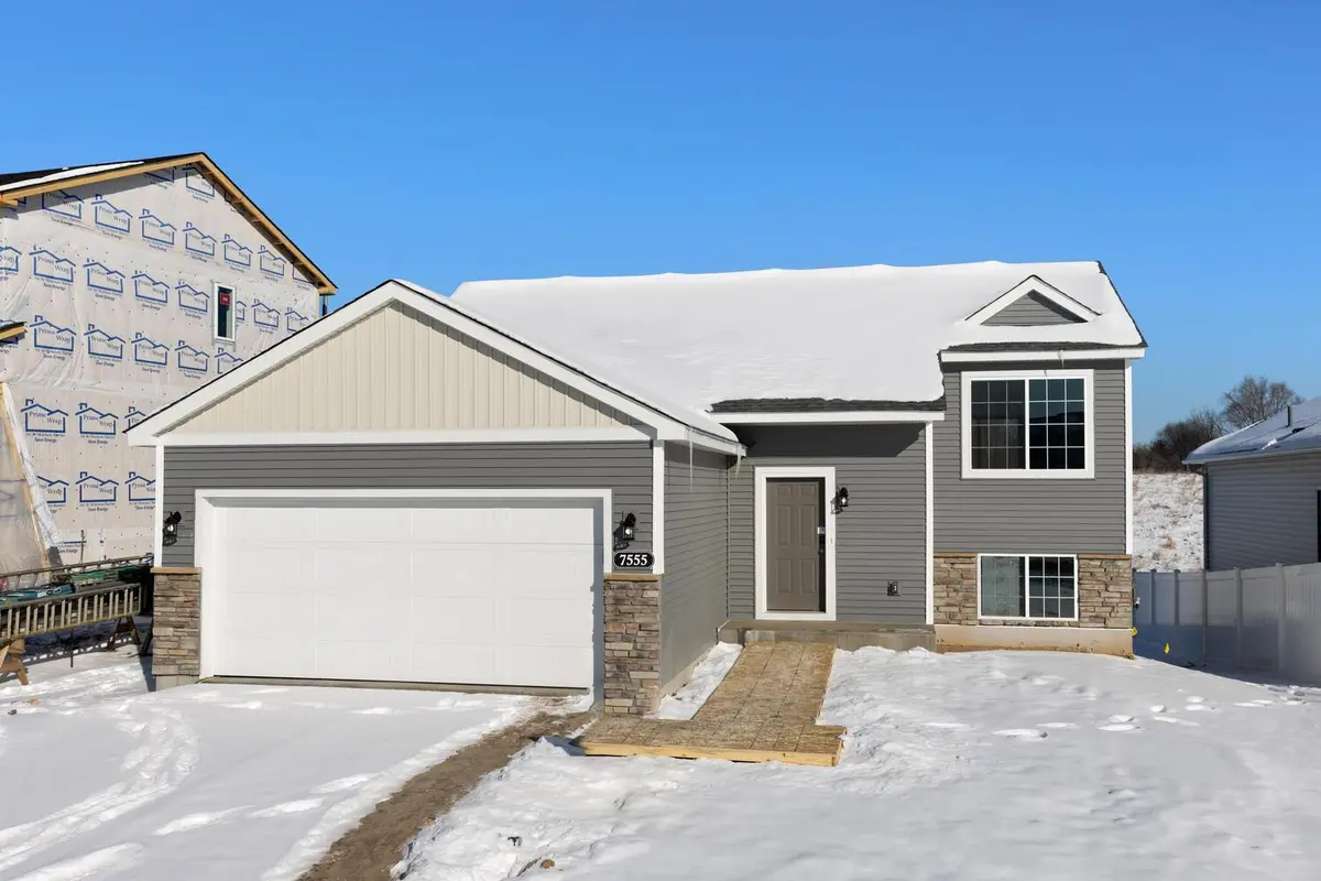 7511 147th LN NW, Ramsey, MN 55303