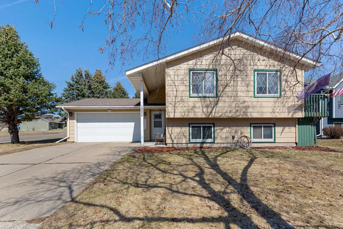 1220 17th ST SW, Faribault, MN 55021
