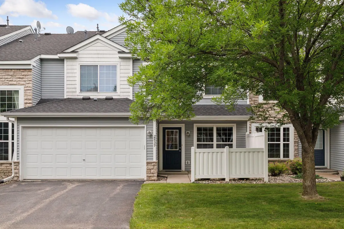 2839 Coach CT, Chanhassen, MN 55317