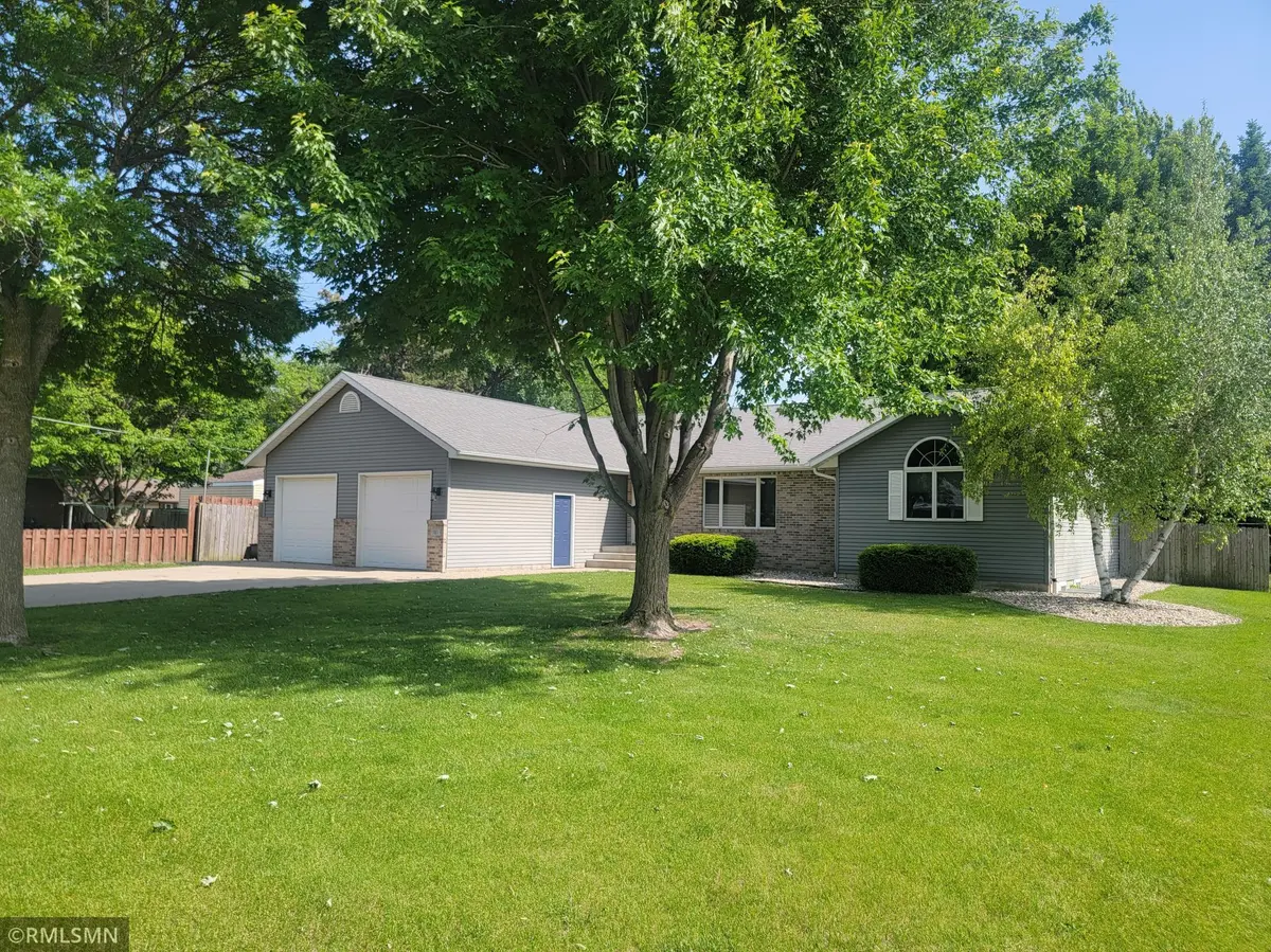 151 Goodyear AVE, Mankato, MN 56001