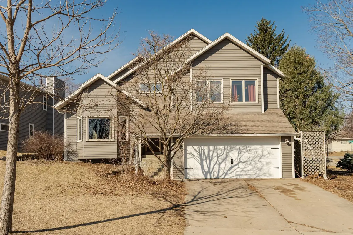 2153 Haralson LN SW, Rochester, MN 55902