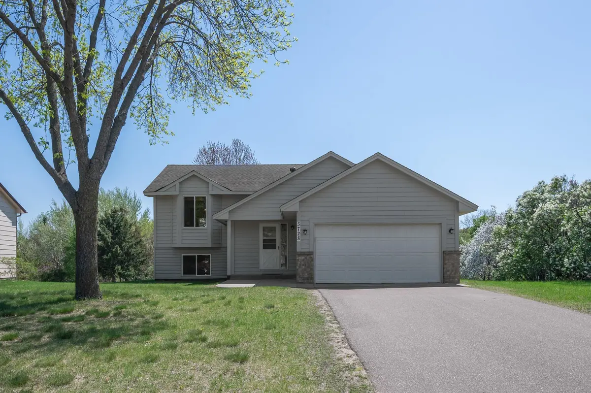 3728 121st LN NW, Coon Rapids, MN 55433
