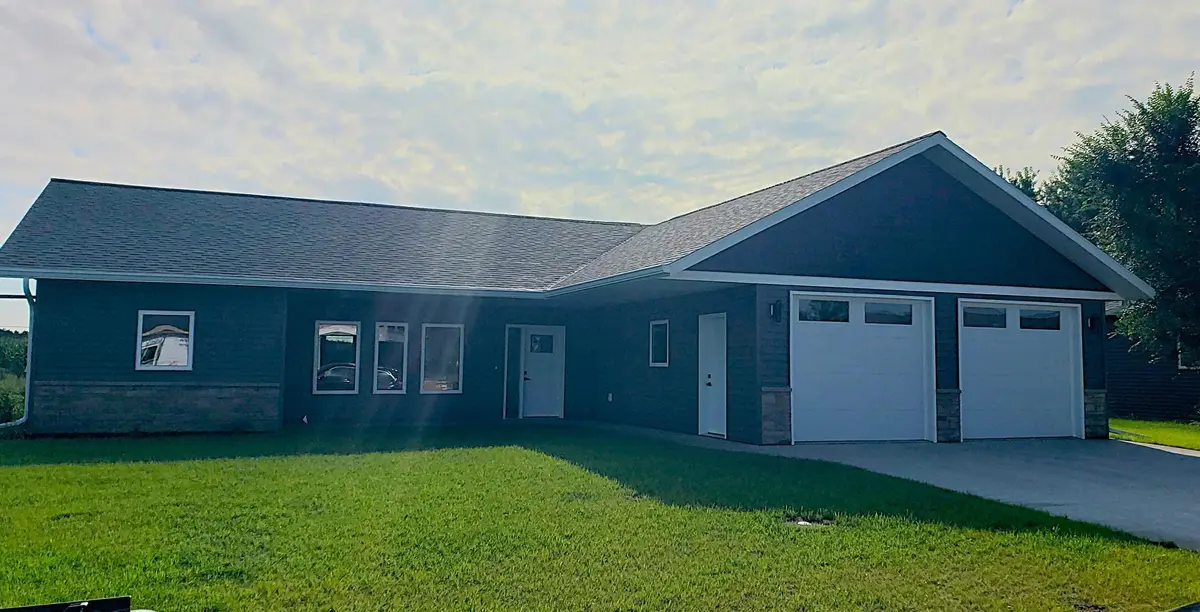 1012 8th AVE NE, Perham, MN 56573