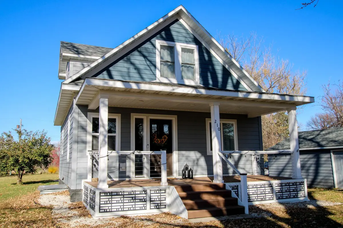 210 Iowa AVE, Hoffman, MN 56339