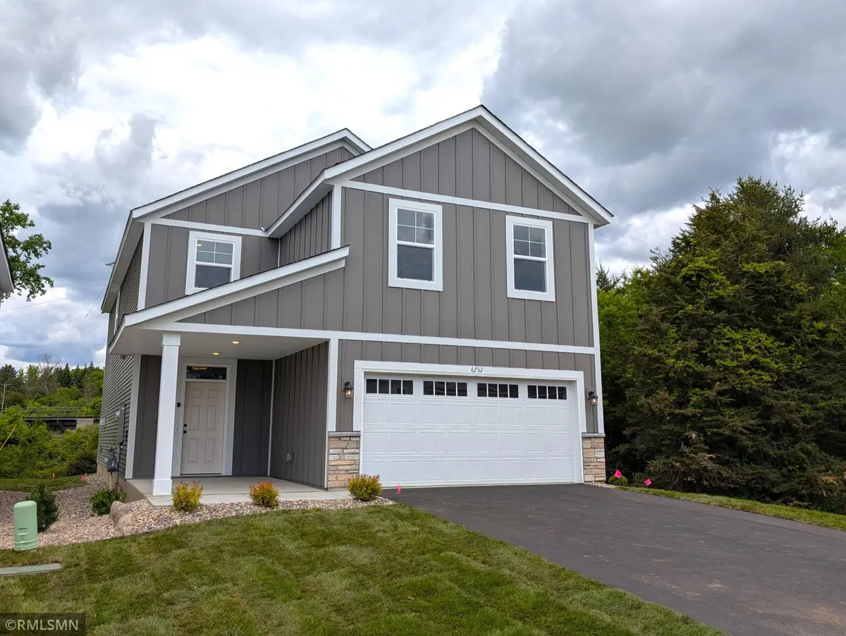6752 104th ST S, Cottage Grove, MN 55016