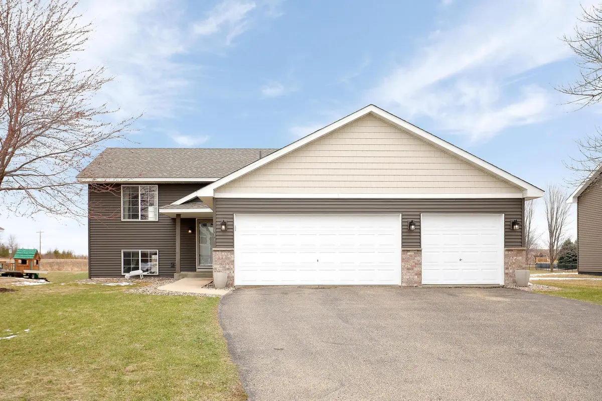 516 Elm ST NE, Lonsdale, MN 55046