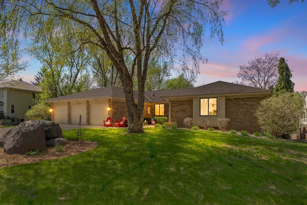 7740 W 84th Street CIR, Bloomington, MN 55438