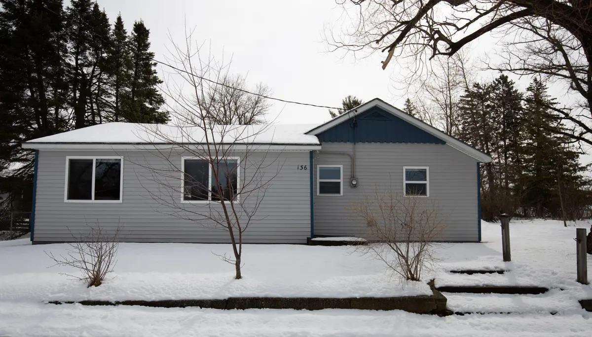 136 1st ST N, Hackensack, MN 56452