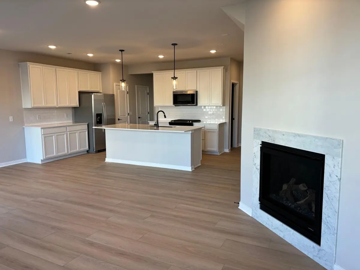 1787 Hauer TRL, Shakopee, MN 55379