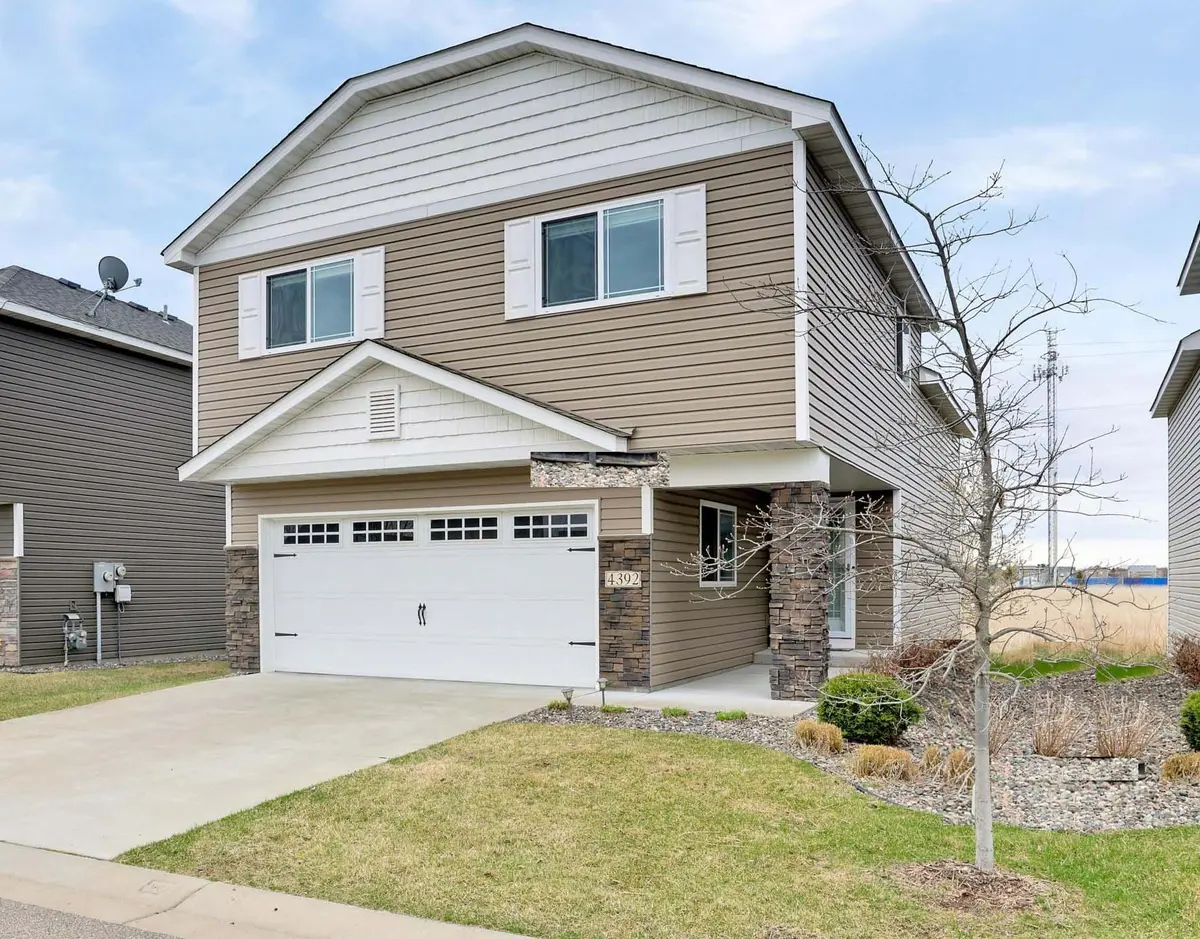 4392 122nd CIR NE, Blaine, MN 55449