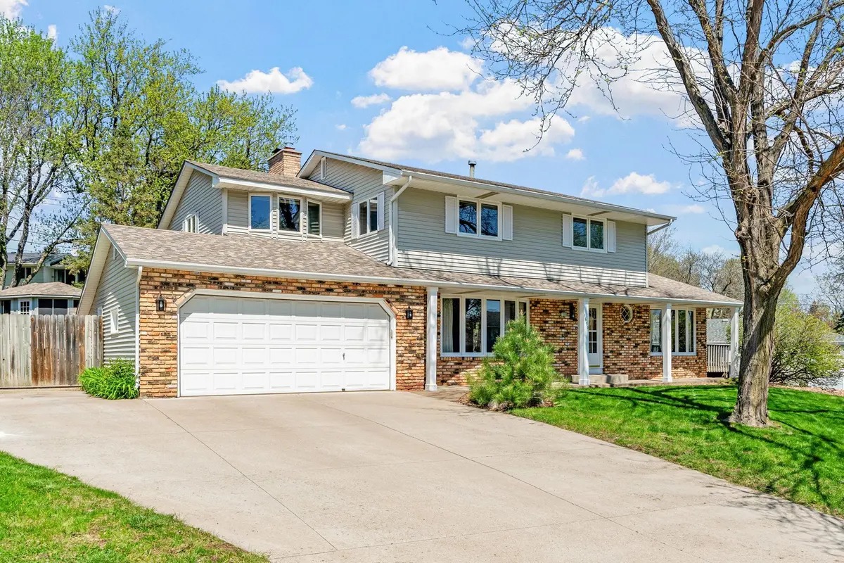 1690 Tioga BLVD, New Brighton, MN 55112