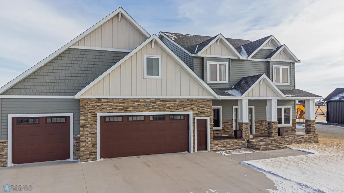 119 Westview LN, Kindred, ND 58047