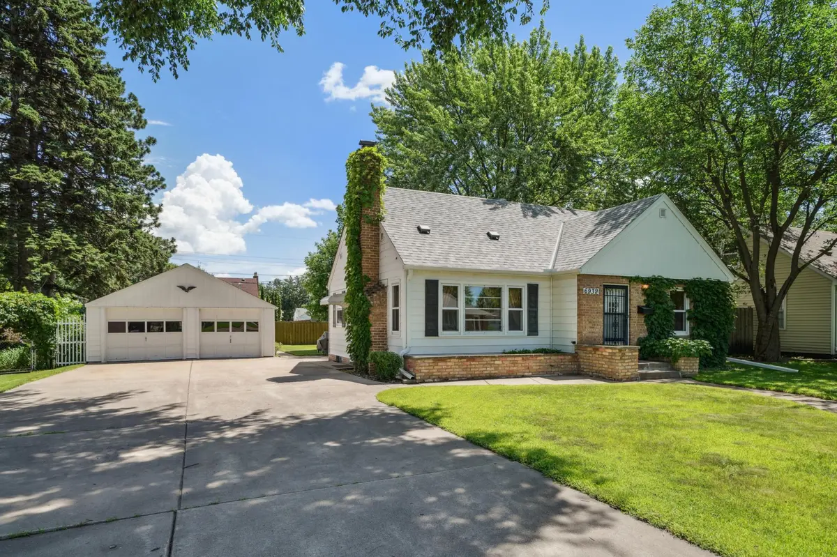 6939 Oakland AVE, Richfield, MN 55423