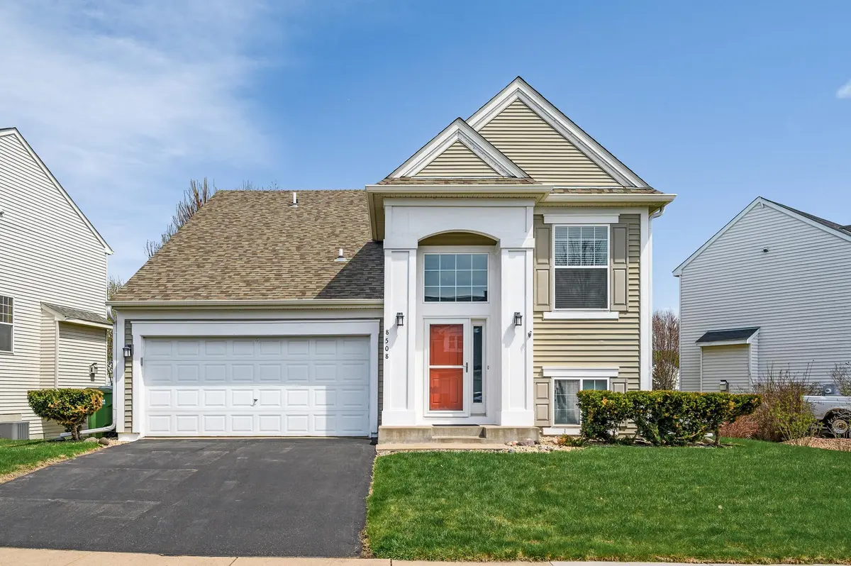 8508 Kirkwood LN N, Maple Grove, MN 55369