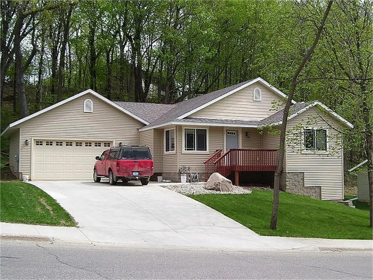 1705 14th ST NE, Faribault, MN 55021