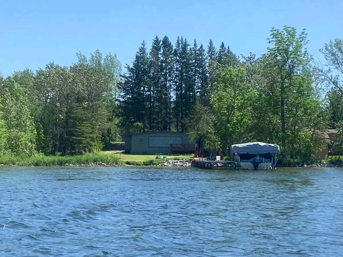 49410 Center Point Road, Bigfork, MN 56628