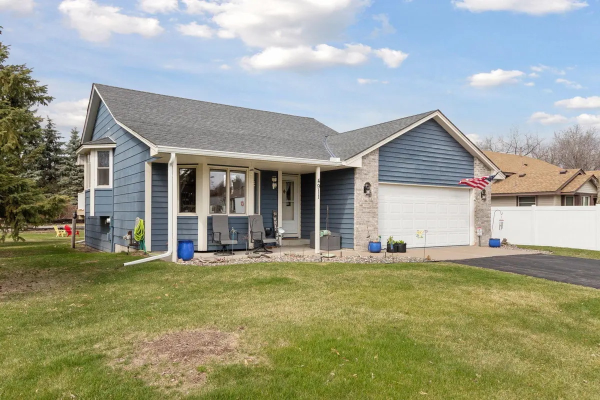 4911 108th LN NE, Circle Pines, MN 55014