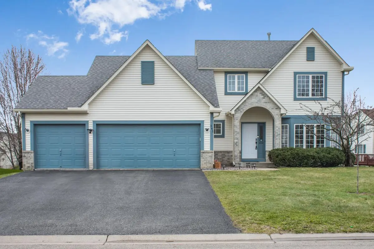 561 Falcon Ridge RD, Woodbury, MN 55125