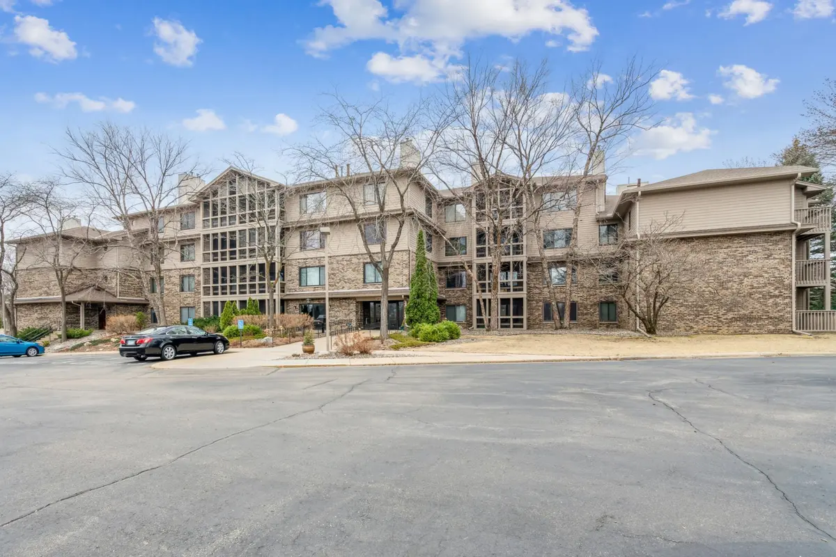3801 W 98th ST #205, Bloomington, MN 55431
