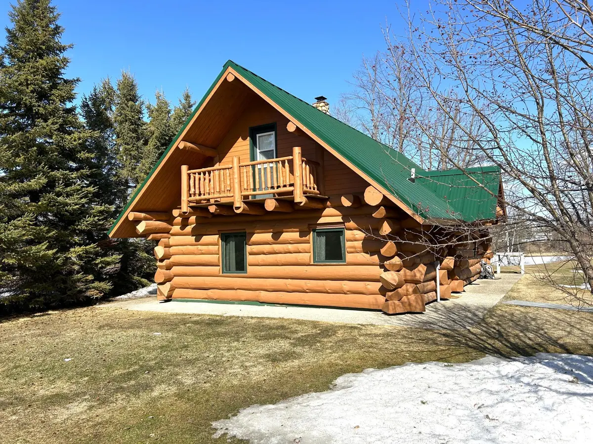 904 Winter DR NW, Baudette, MN 56623