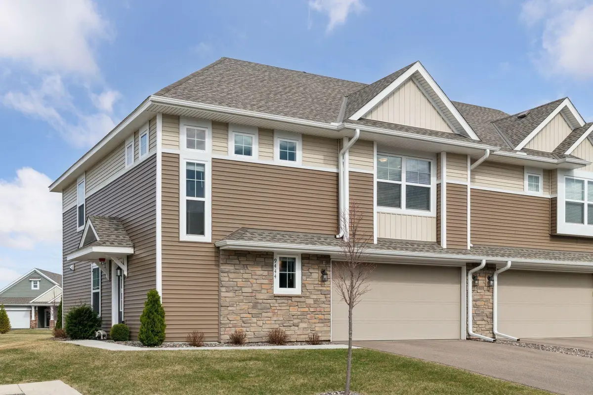9444 Bridle WAY, Victoria, MN 55386