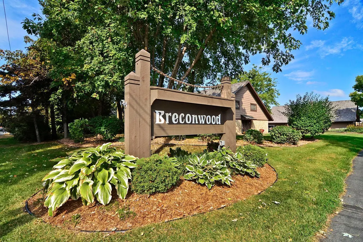 17711 Breconwood RD, Minnetonka, MN 55391