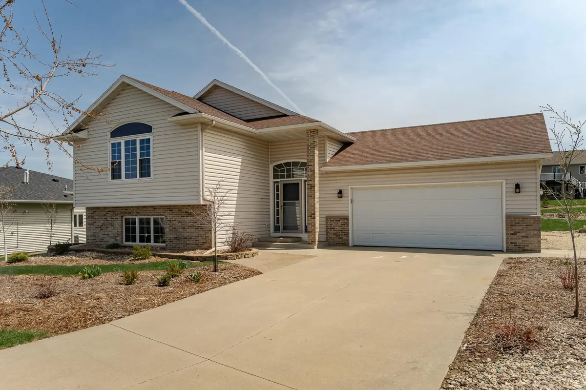 506 6th PL NE, Byron, MN 55920