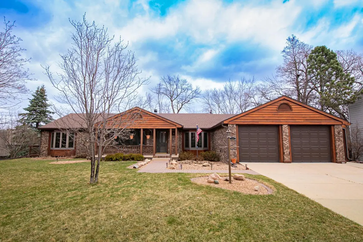 1404 Woodland DR SW, Rochester, MN 55902
