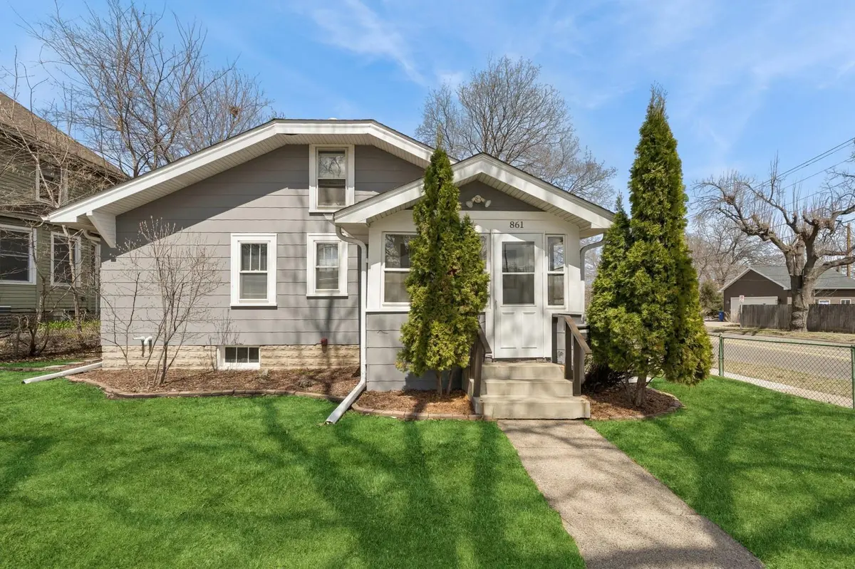 861 Carroll AVE, Saint Paul, MN 55104