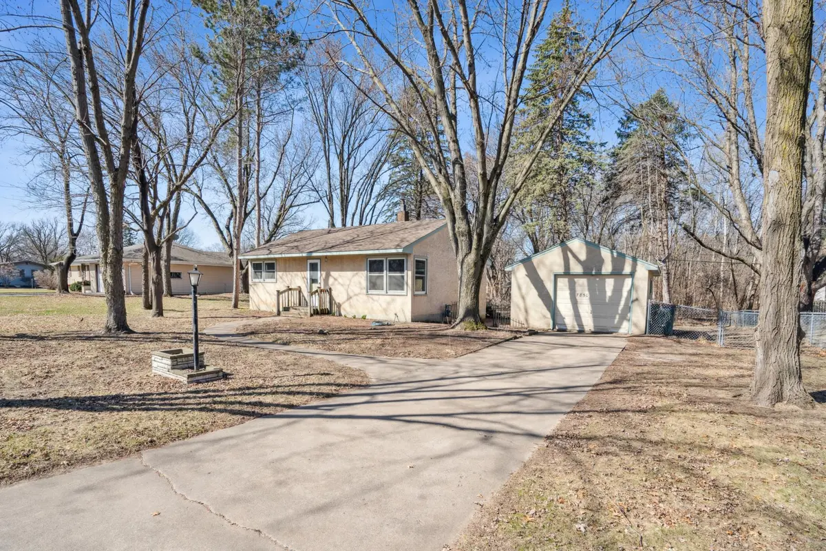 7850 Groveland RD, Mounds View, MN 55112
