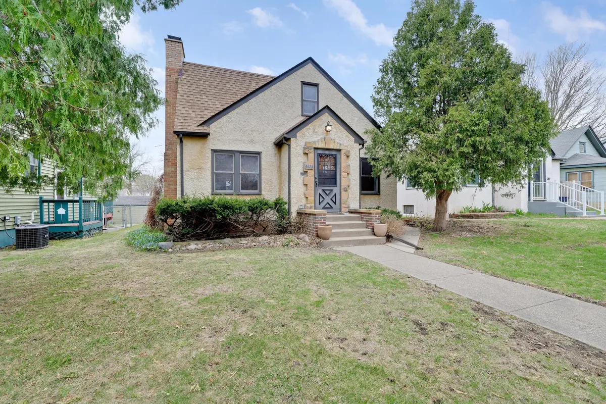 3423 Queen AVE N, Minneapolis, MN 55412