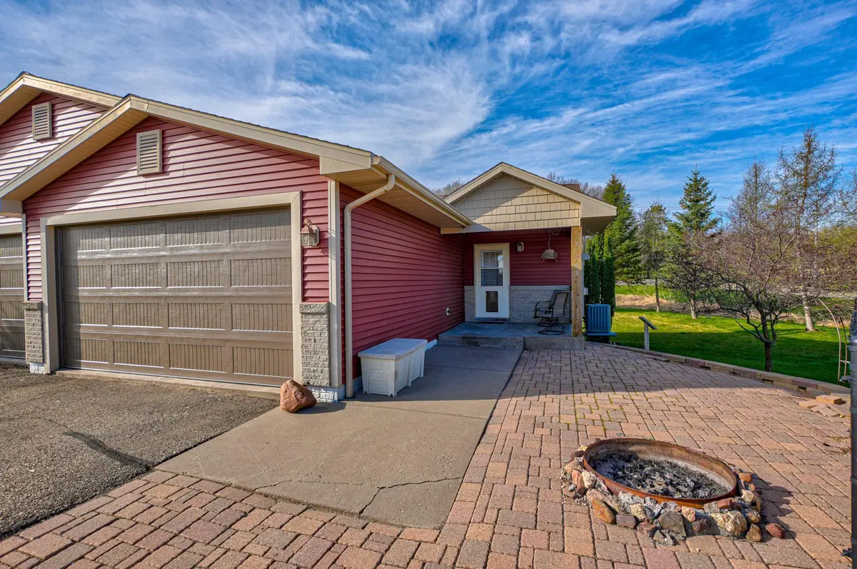 S1169 Highland Springs DR, Spring Valley, WI 54767