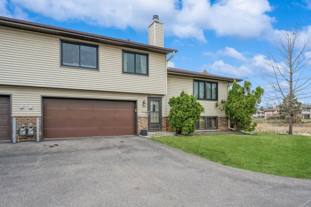5347 84th CT N, Brooklyn Park, MN 55443